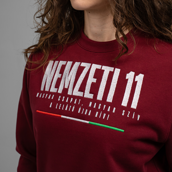NEMZETI 11 KÖRNYAKÚ PULÓVER (BORDÓ)