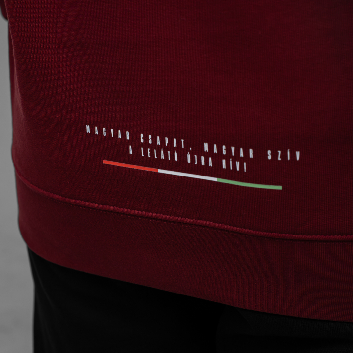 NEMZETI 11 KÖRNYAKÚ PULÓVER (BORDÓ)