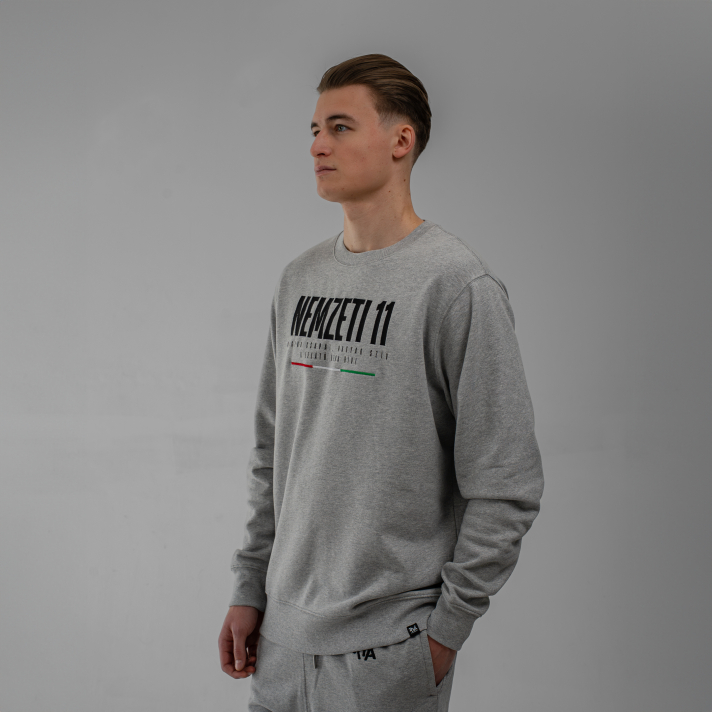 NEMZETI 11 KÖRNYAKÚ PULÓVER (SZÜRKE)