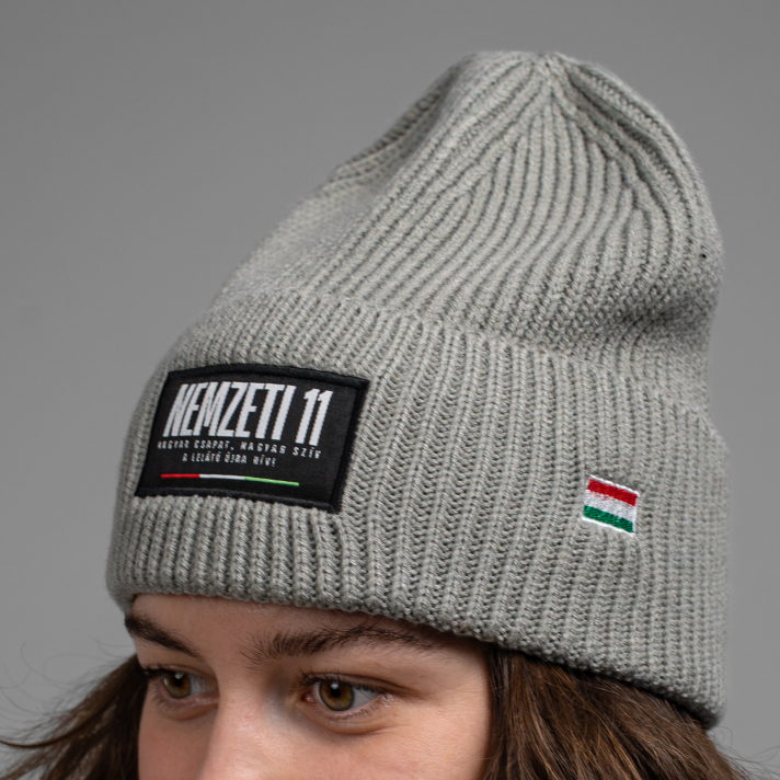 NEMZETI 11 TÉLI SAPKA (SZÜRKE)