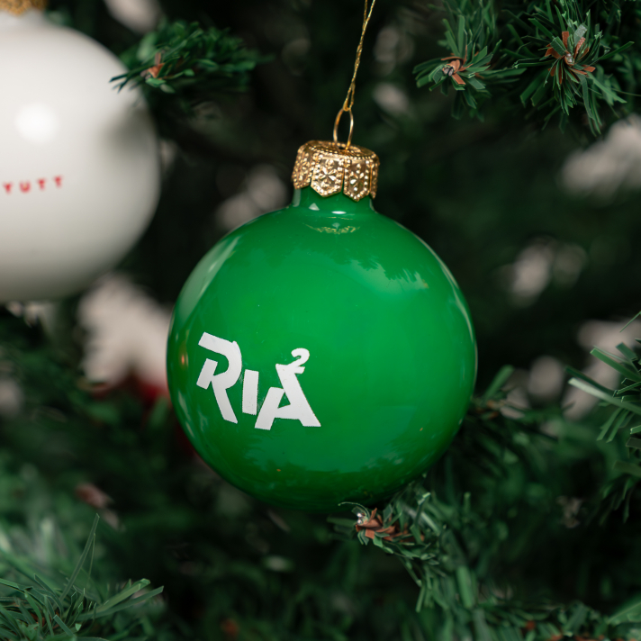 Karácsonyfadísz szett 6,6 CM ( 3 szín)