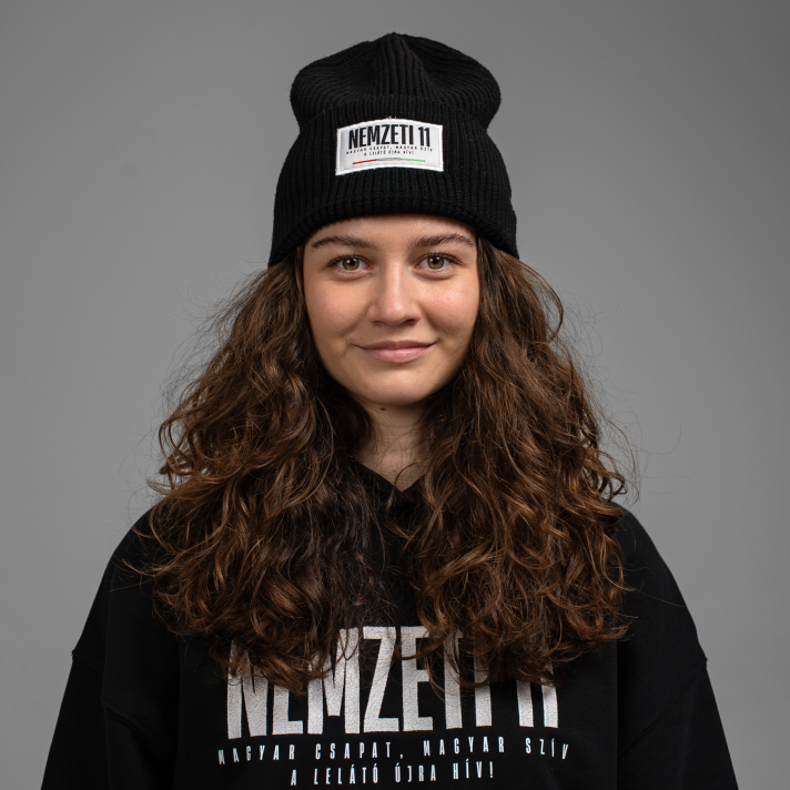 NEMZETI 11 TÉLI SAPKA (FEKETE)