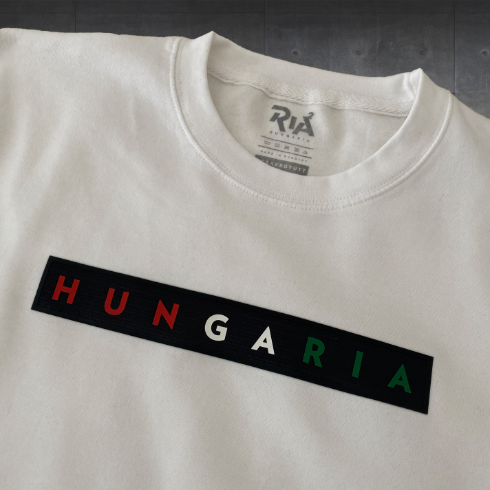 Ria2 HUNGARIA környakú pulóver (unisex)