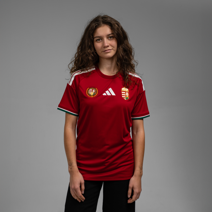 MAGYAR VÁLOGATOTT HIVATALOS HAZAI MEZ (NŐI, 2026)